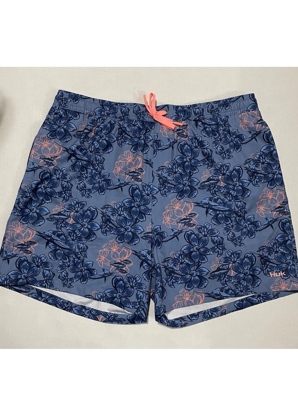 Huk NEW Mens Medium Desert Rose Ice Water Pursuit Volley Short Blue SPF+30 Beach - Picture 5 of 13